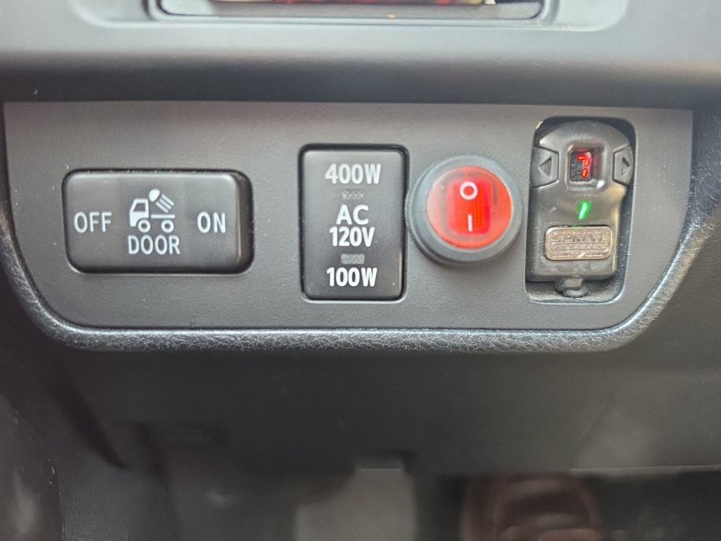 Used 2016 Toyota Tacoma TRD Sport w/ Towing Package AWD/4WD image 29