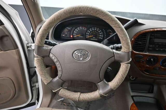 Used 2004 Toyota Tundra Limited w/ Towing Pkg RWD image 15