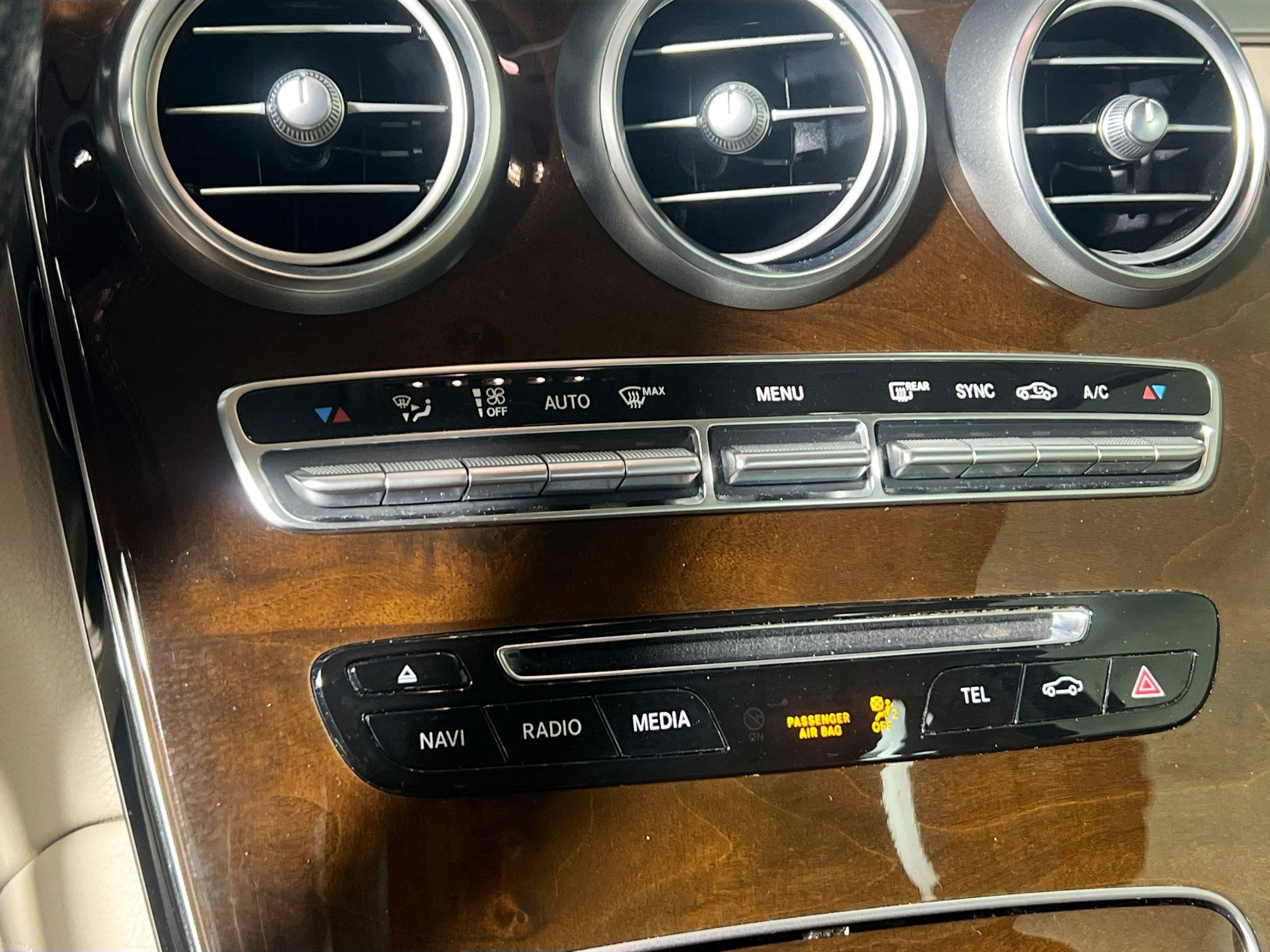 Used 2017 Mercedes-Benz GLC 300 image 27