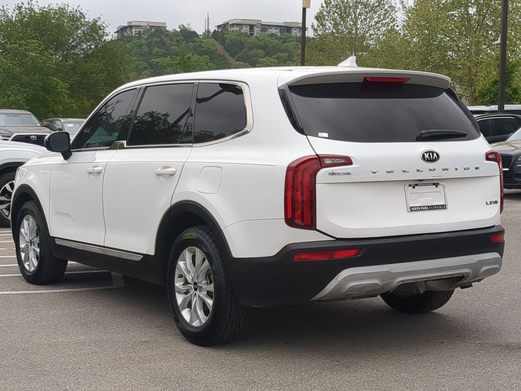 Used 2020 Kia Telluride LX image 5