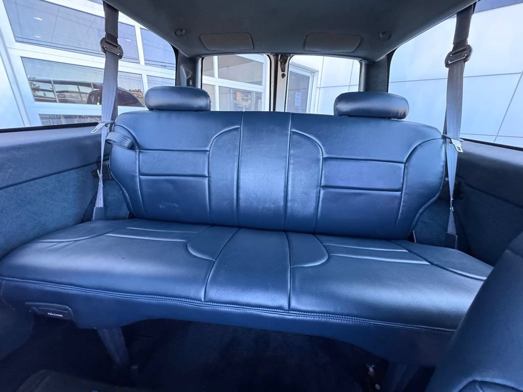Used 1999 Chevrolet Tahoe 2WD 2-Door w/ Convenience Group image 11