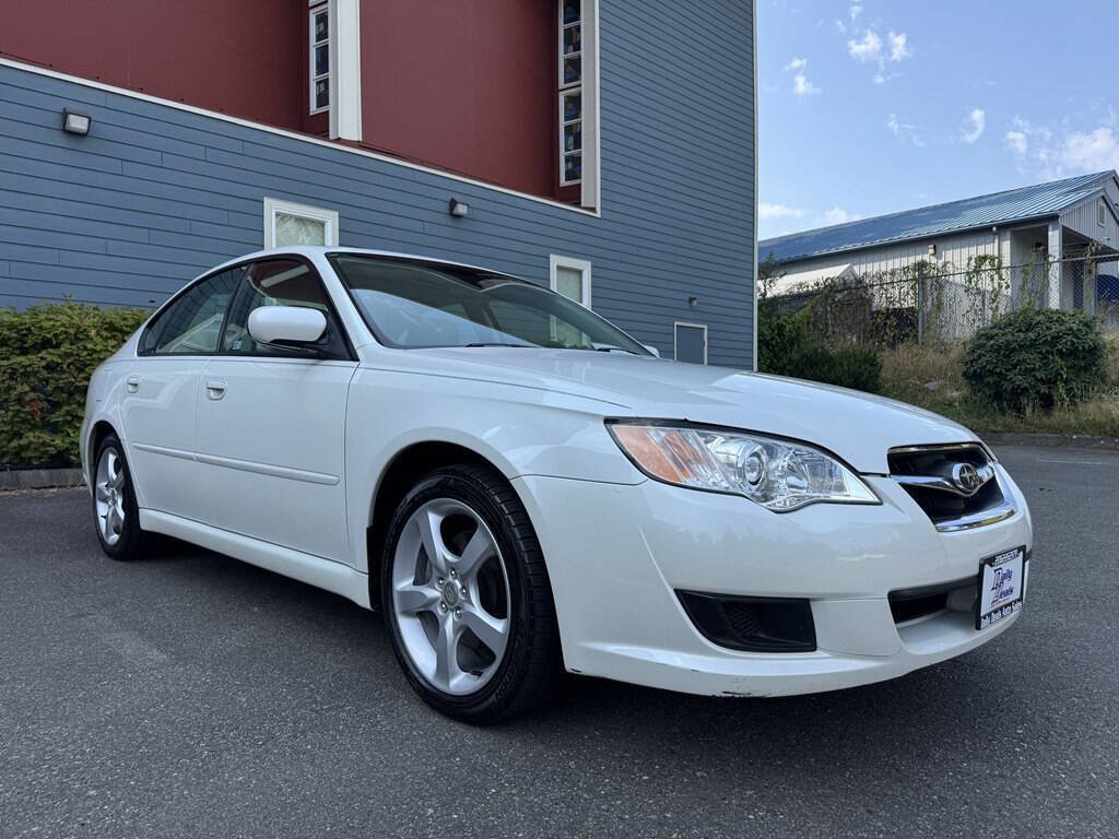 Used 2009 Subaru Legacy 2.5i Special Edition AWD/4WD image 7