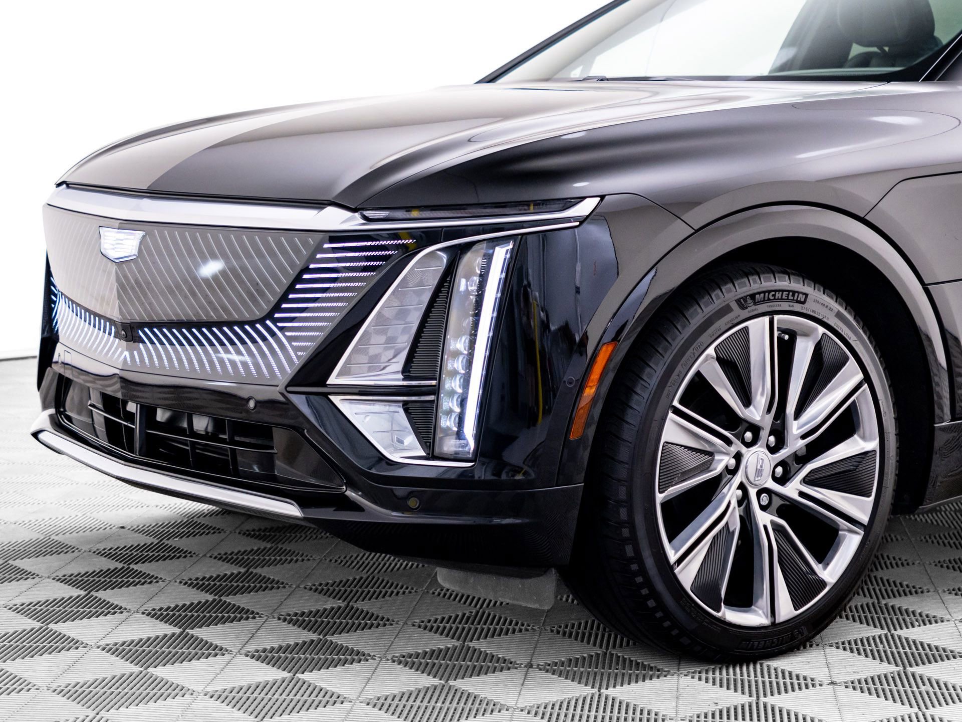 Certified 2025 Cadillac Lyriq Luxury w/ LPO, Floor Liner Package image 42