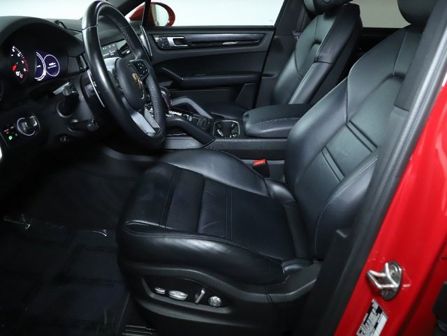 Used 2021 Porsche Cayenne Coupe image 17