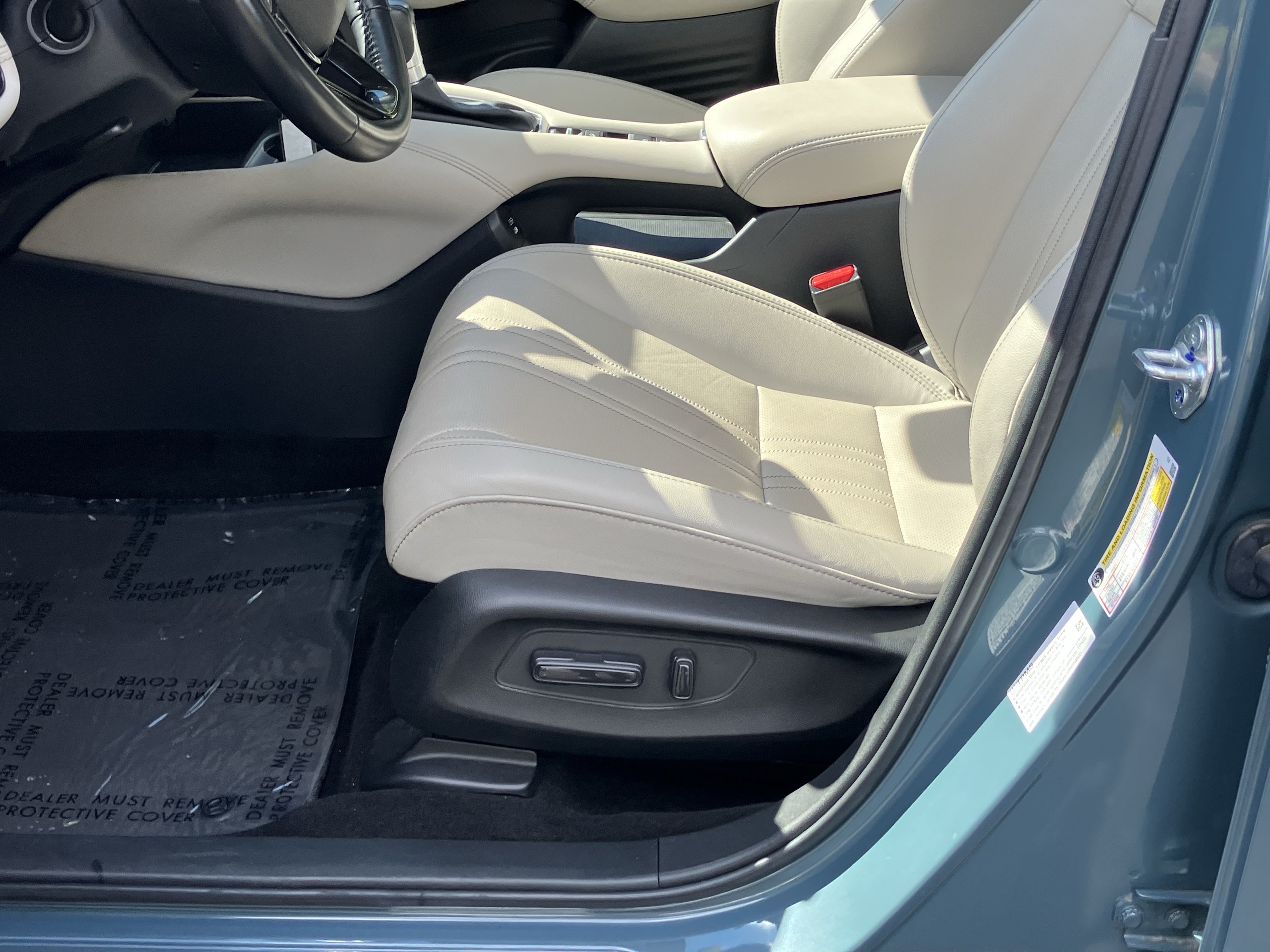 Used 2025 Honda HR-V EX-L image 17
