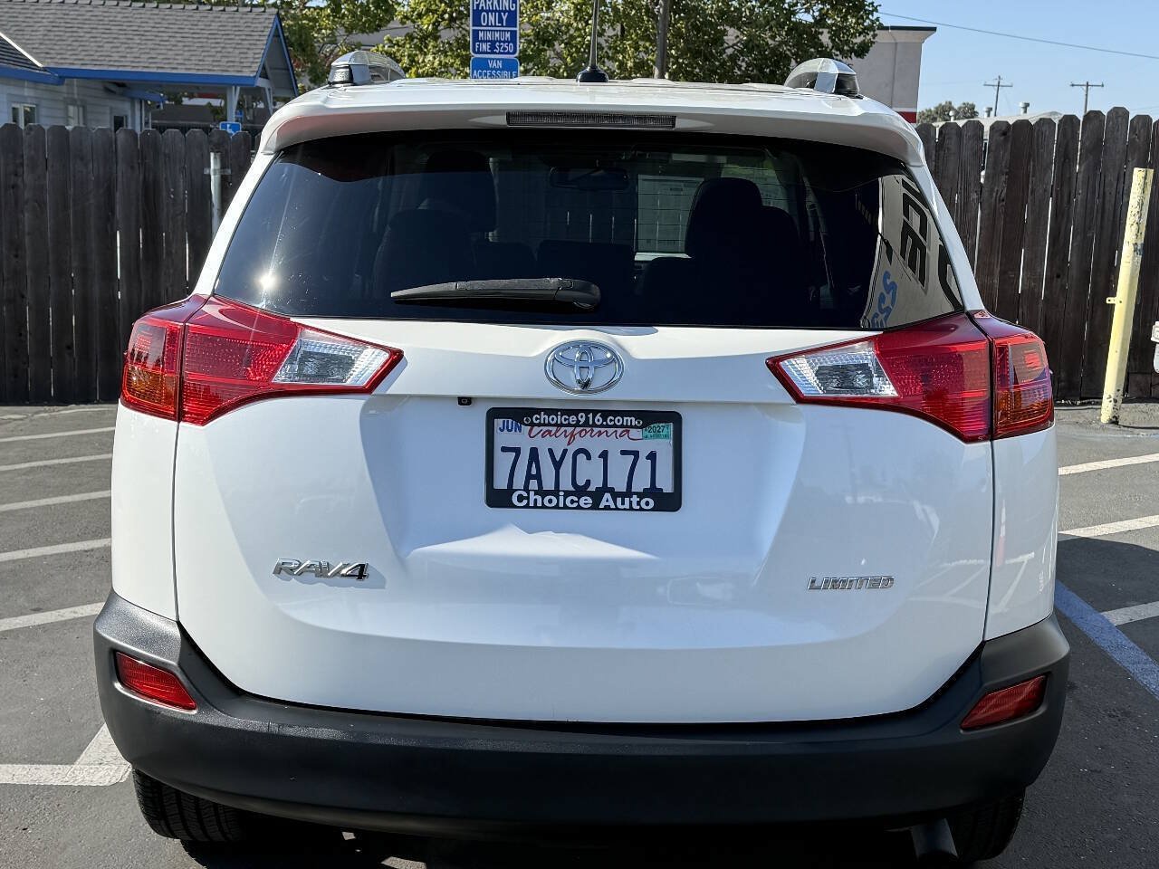 Used 2013 Toyota RAV4 Limited FWD image 5