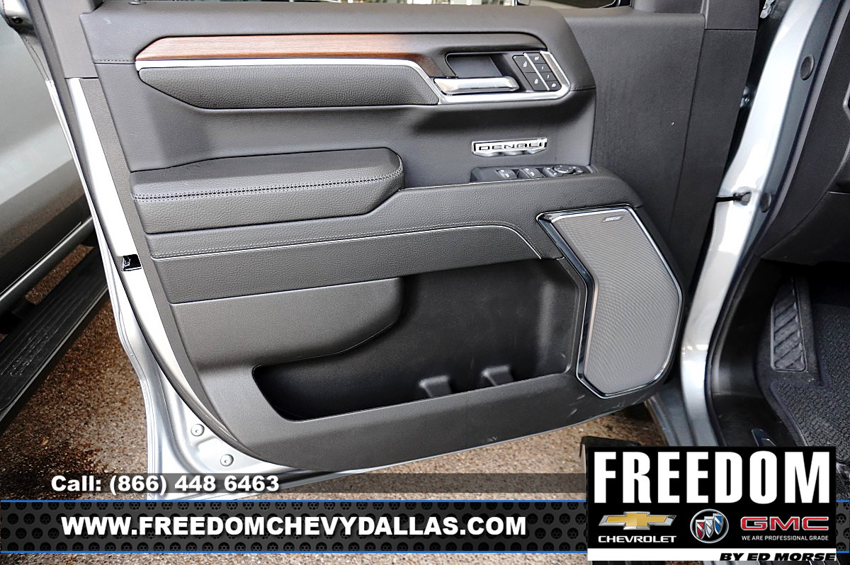 New 2026 GMC Sierra 1500 Denali w/ Denali Reserve Package AWD/4WD image 38