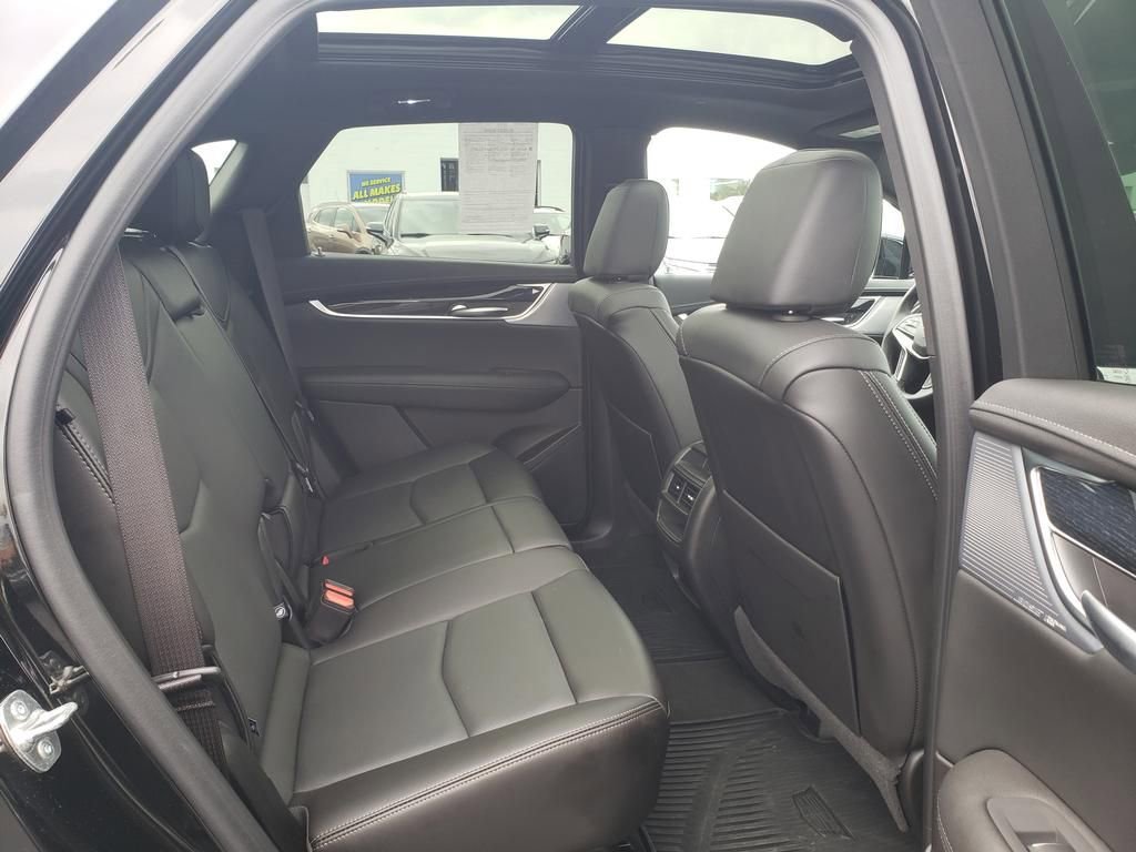 Used 2025 Cadillac XT5 Premium Luxury image 21