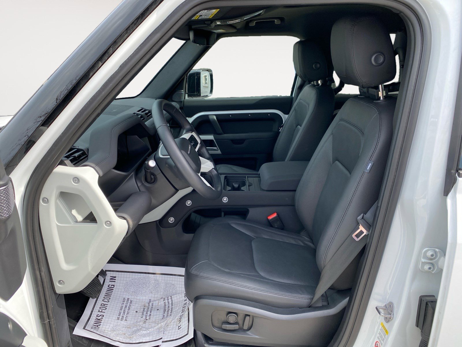 Used 2023 Land Rover Defender 110 S image 9