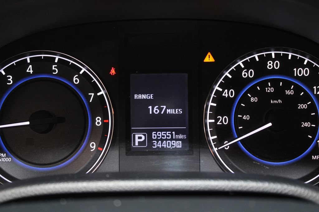 Used 2015 INFINITI Q60 AWD Coupe w/ Premium Package image 28