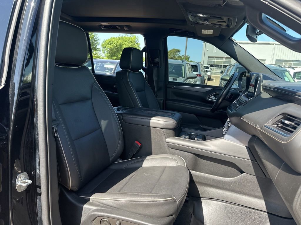 Used 2022 GMC Yukon XL SLT AWD/4WD image 24