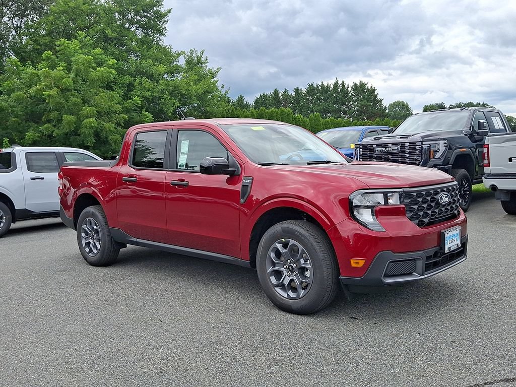 New 2026 Ford Maverick XLT w/ Equipment Group 301A