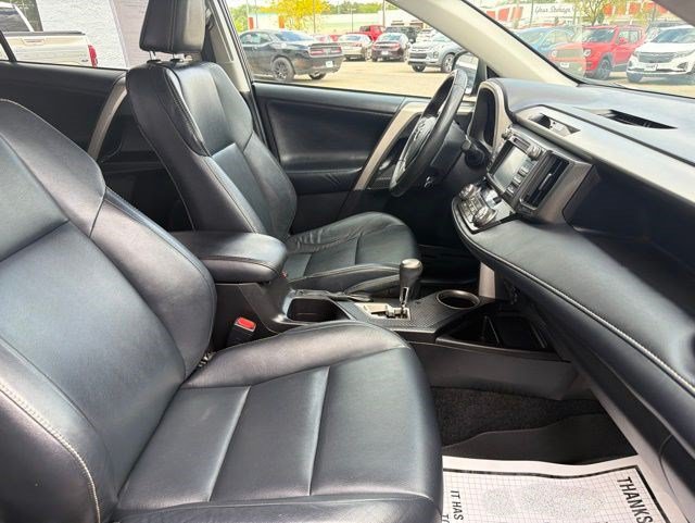 Used 2013 Toyota RAV4 Limited AWD/4WD image 20