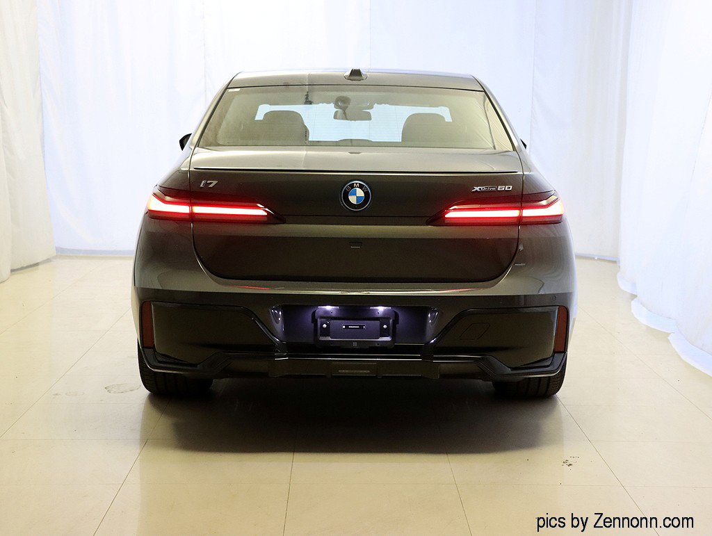 Used 2026 BMW i7 xDrive60 w/ Executive Package image 7