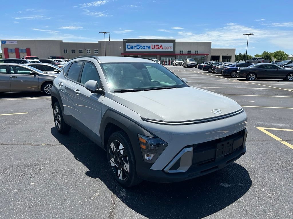 Used 2025 Hyundai Kona SEL AWD/4WD image 1