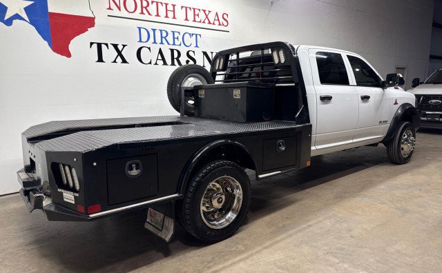 Used 2022 RAM 5500 Tradesman w/ Chrome Appearance Group AWD/4WD image 5