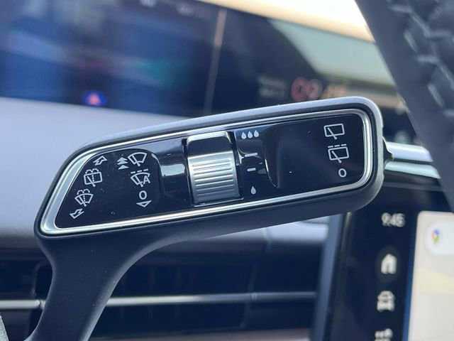 Used 2024 Lincoln Nautilus Reserve AWD/4WD image 31