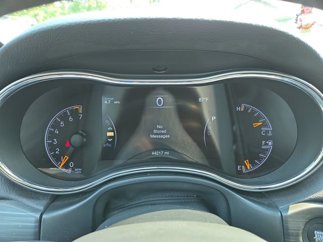 Used 2019 Jeep Grand Cherokee Limited AWD/4WD image 9
