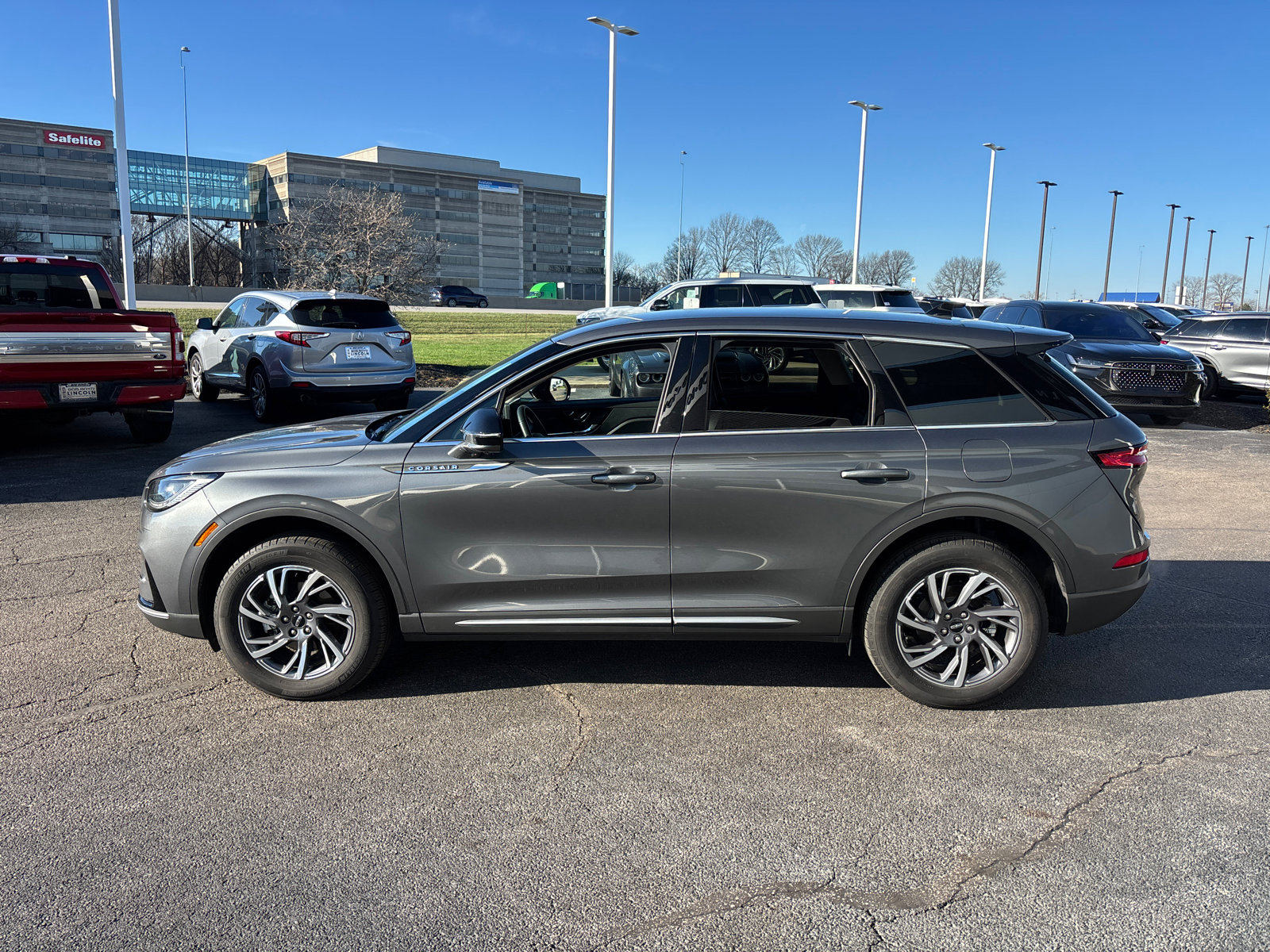 Certified 2023 Lincoln Corsair FWD w/ Equipment Group 101A image 4