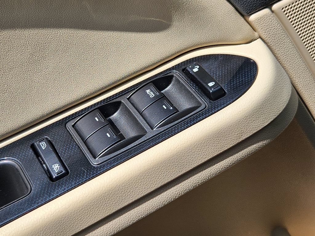 Used 2008 Mercury Sable Sedan FWD image 14