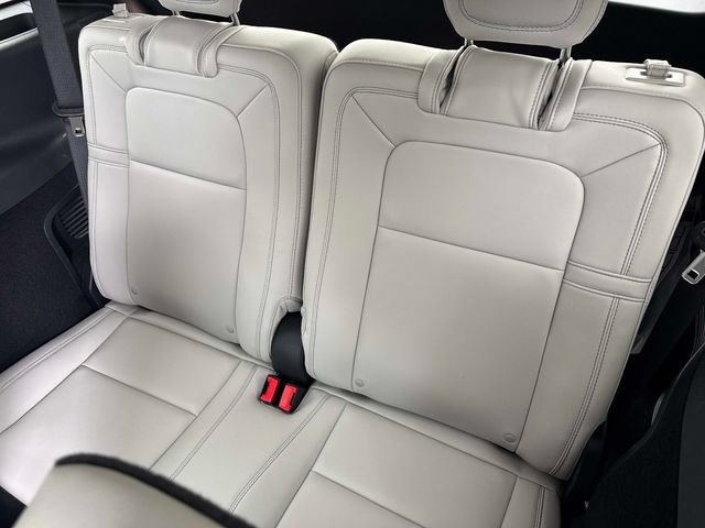 Used 2025 Lincoln Aviator Reserve w/ Equipment Group 201A AWD/4WD image 12