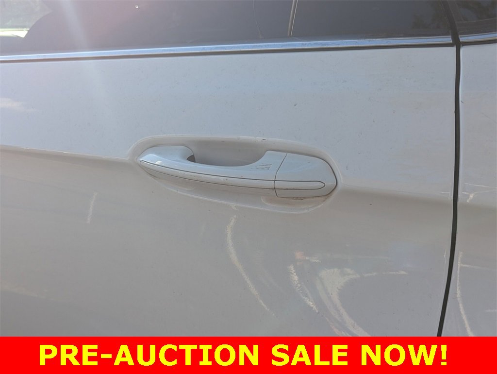 Used 2018 Ford Edge SEL image 18