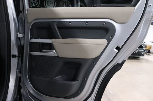 Used 2020 Land Rover Defender 110 HSE AWD/4WD image 28