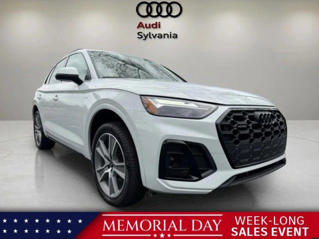 Certified 2025 Audi Q5 2.0T Premium w/ Convenience Plus Package AWD/4WD image 1