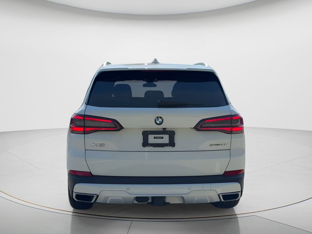 Used 2021 BMW X5 sDrive40i w/ Convenience Package image 4