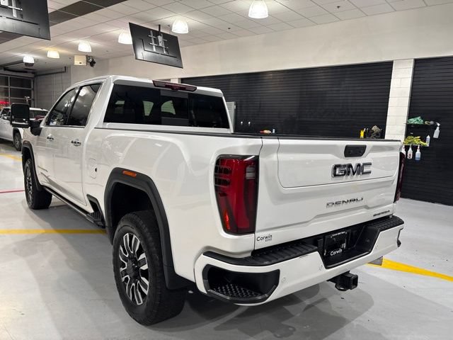 Used 2024 GMC Sierra 3500 Denali Ultimate AWD/4WD image 6
