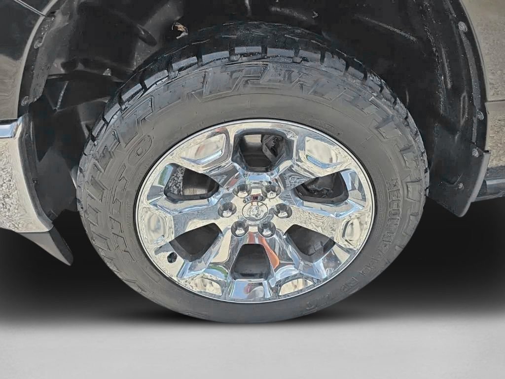 Used 2019 RAM 1500 Big Horn AWD/4WD image 11