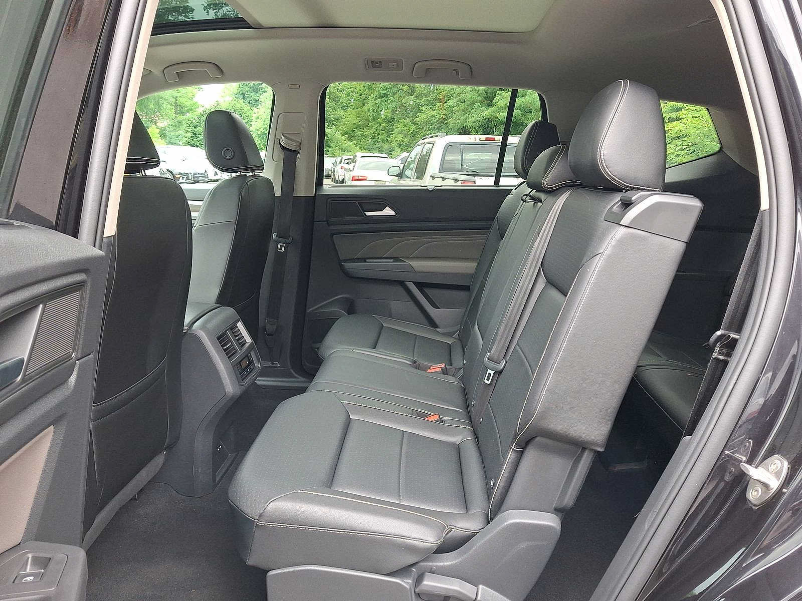 Used 2023 Volkswagen Atlas SEL AWD/4WD image 26