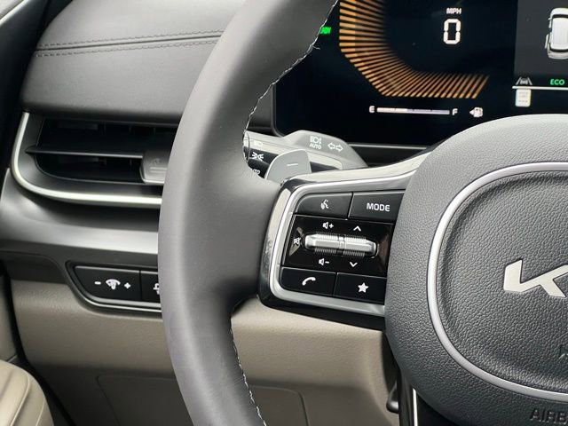 New 2026 Kia Carnival LXS FWD image 24