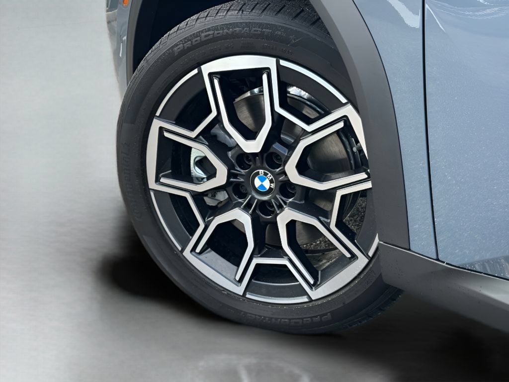 New 2026 BMW X2 xDrive28i w/ Technology Package AWD/4WD image 9
