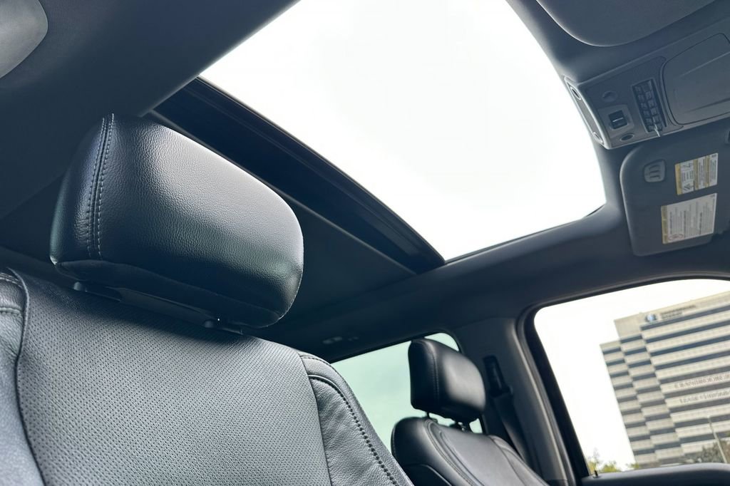 Used 2017 Ford F350 Lariat w/ Lariat Ultimate Package image 18