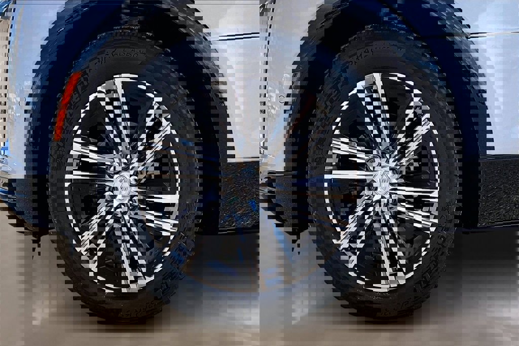 New 2026 Cadillac Lyriq Premium Luxury image 12