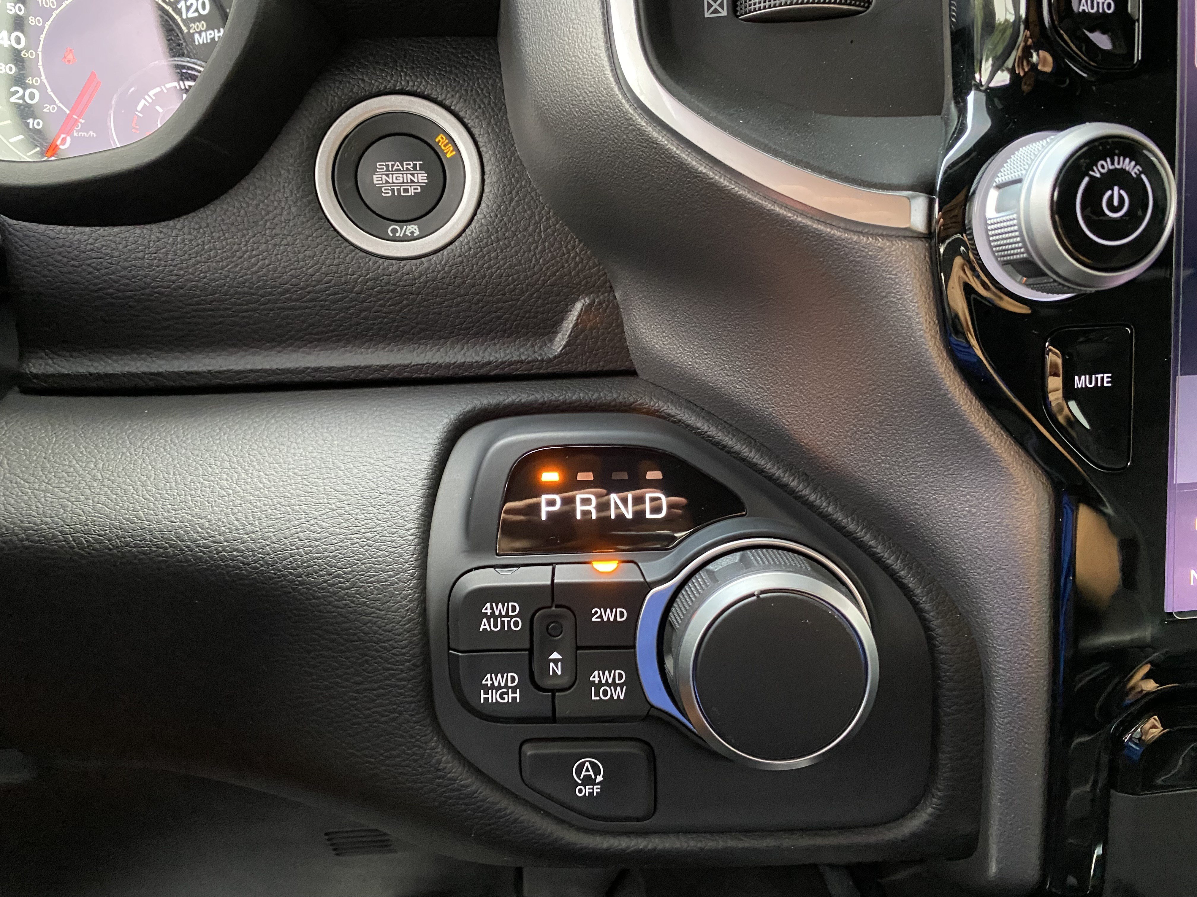 Used 2025 RAM 1500 Big Horn AWD/4WD image 25