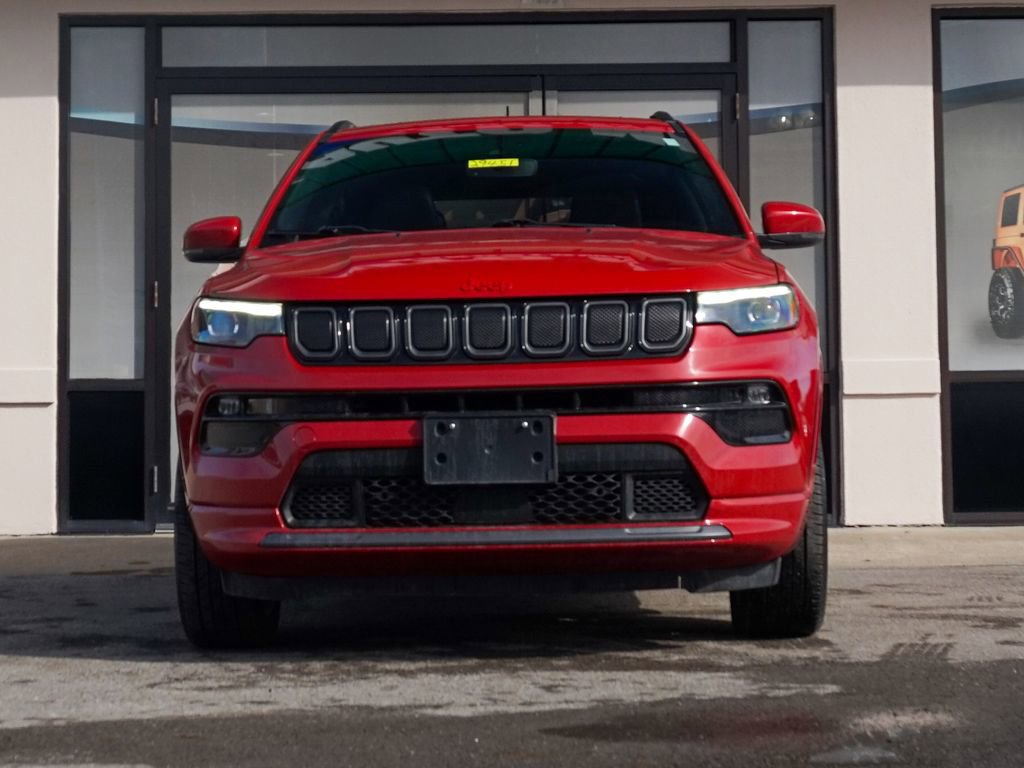 Used 2022 Jeep Compass Limited w/ (RED) Package image 7