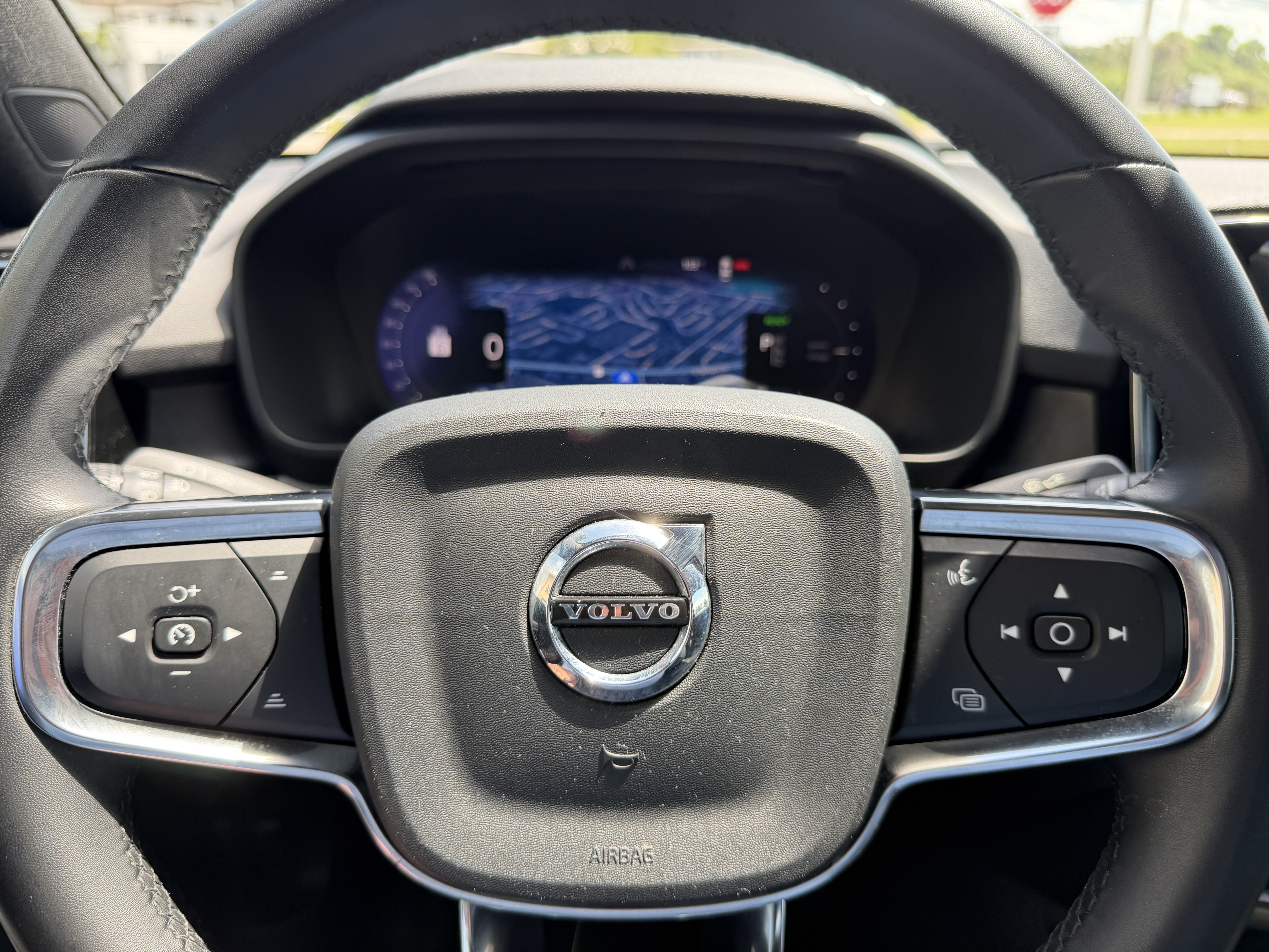 Certified 2023 Volvo C40 Recharge Core AWD/4WD image 27
