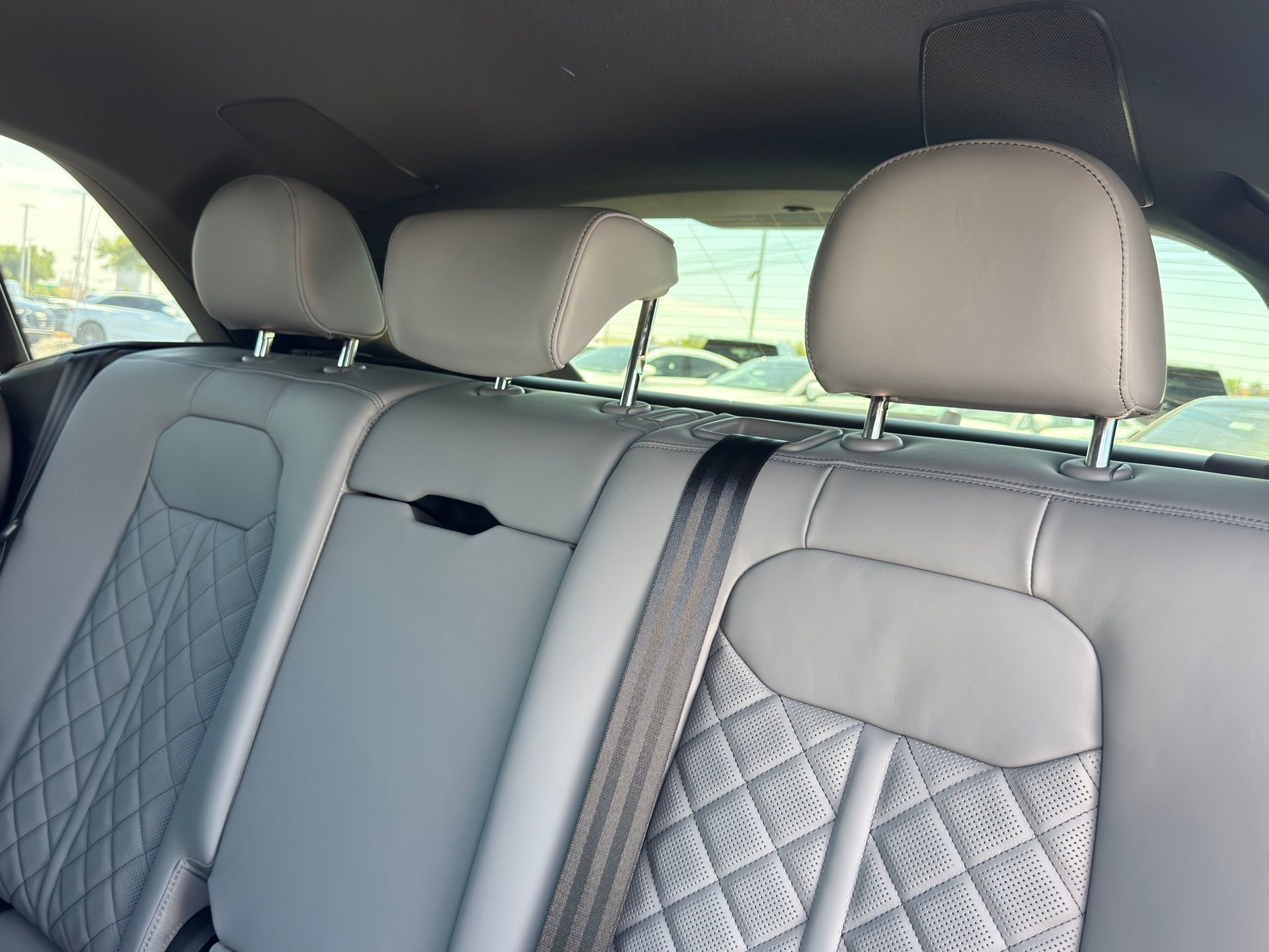 New 2026 Audi SQ8 Premium Plus image 32