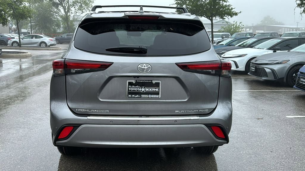 New 2026 Toyota Highlander Platinum AWD/4WD image 7