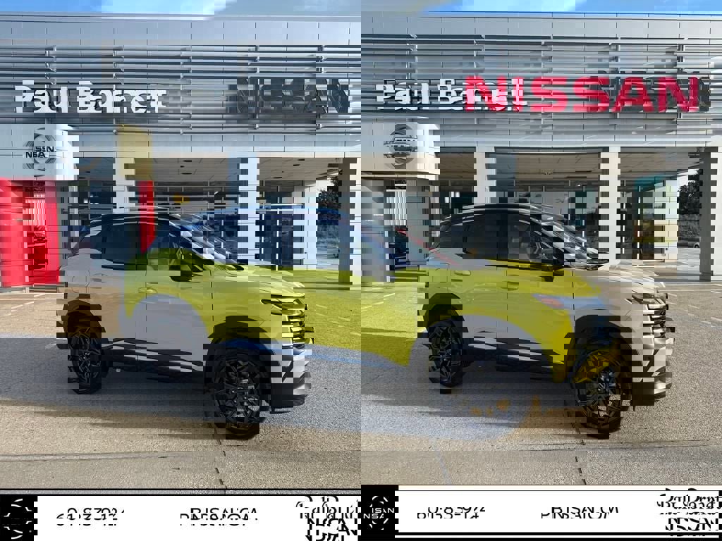 New 2025 Nissan Kicks SR image 1