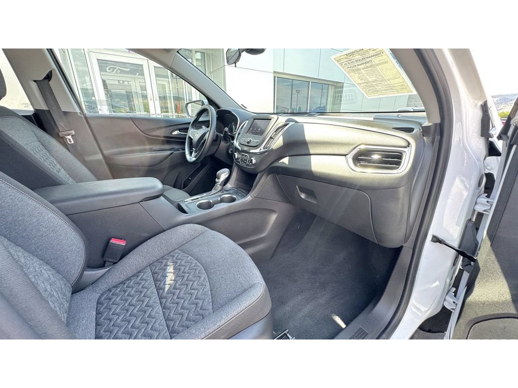 Used 2024 Chevrolet Equinox LT AWD/4WD image 9