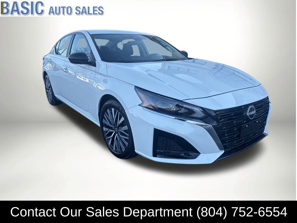 Used 2025 Nissan Altima 2.5 SV image 5