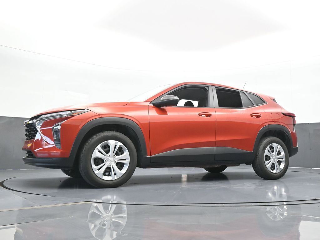 Used 2024 Chevrolet Trax LS image 51