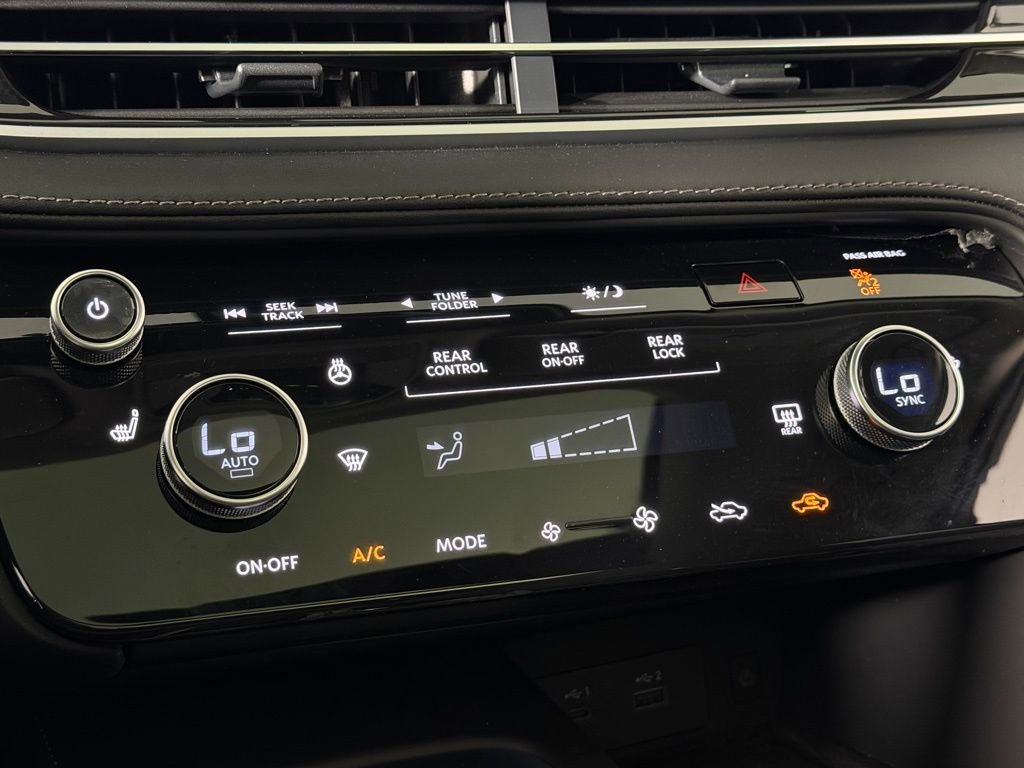 Used 2025 INFINITI QX60 Pure image 17