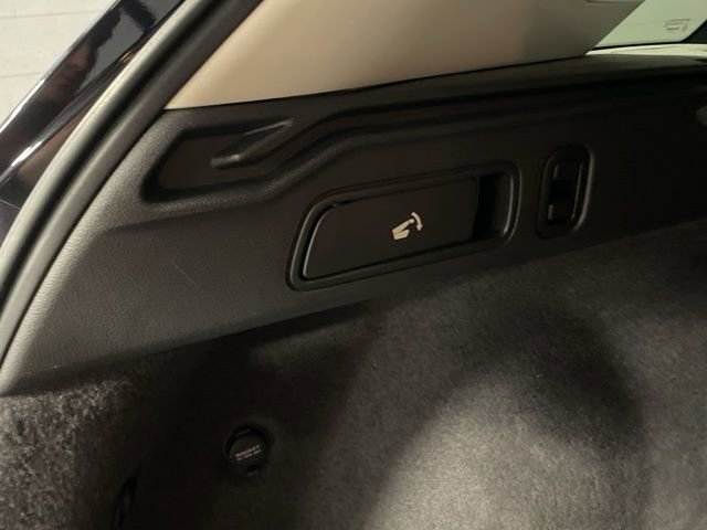 Used 2019 INFINITI QX50 Essential w/ Premium Heat Package image 40