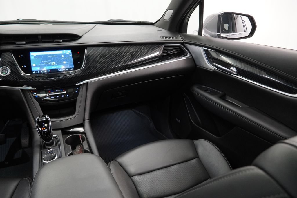 Certified 2023 Cadillac XT6 Premium Luxury AWD/4WD image 18