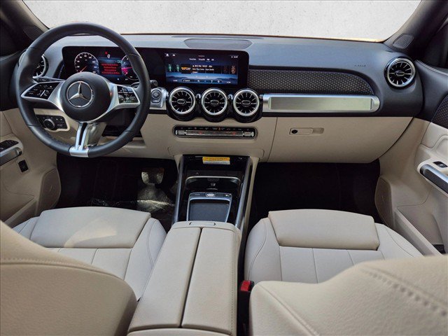 Used 2026 Mercedes-Benz GLB 250 image 17