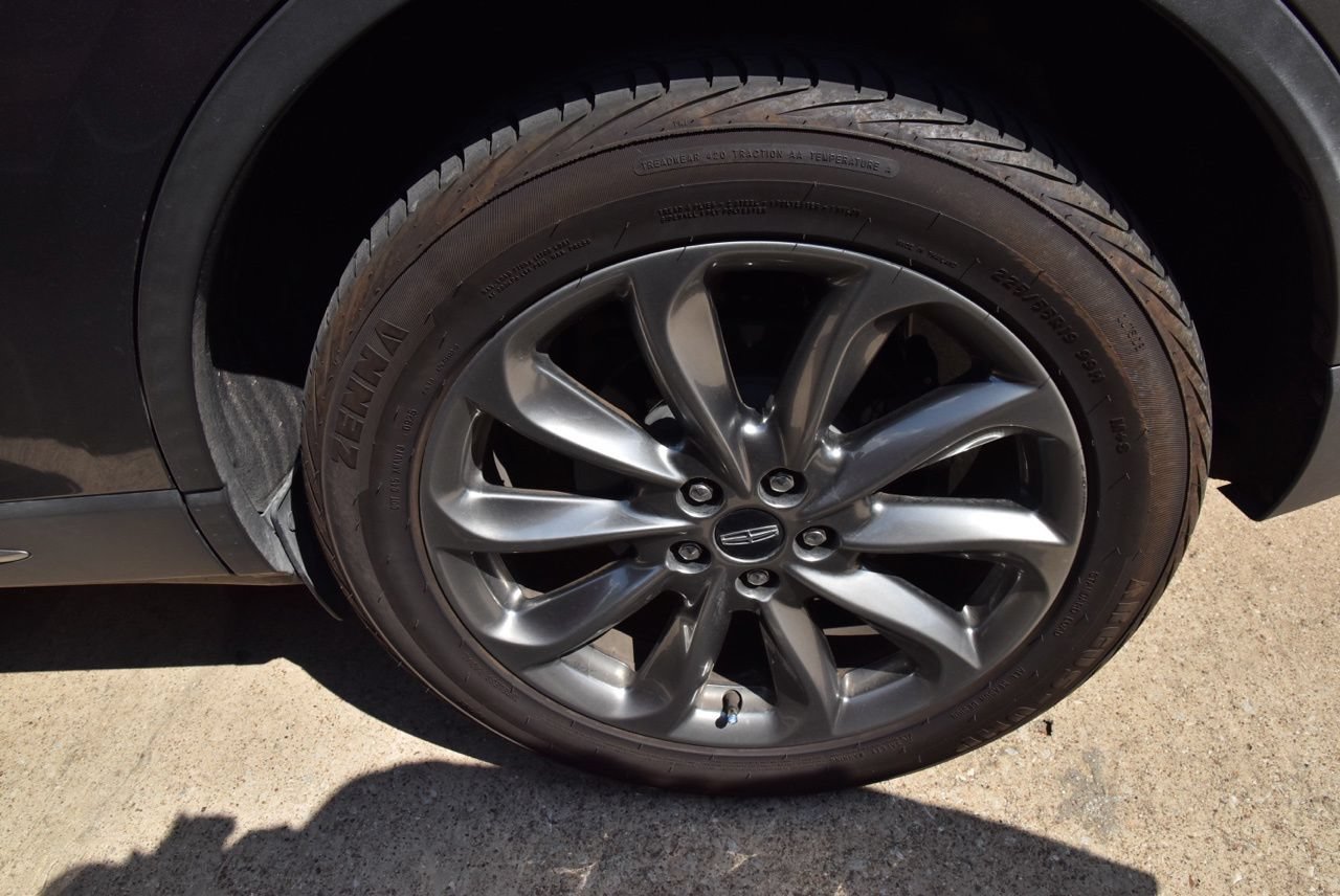 Used 2022 Lincoln Corsair AWD w/ Premium Package image 11